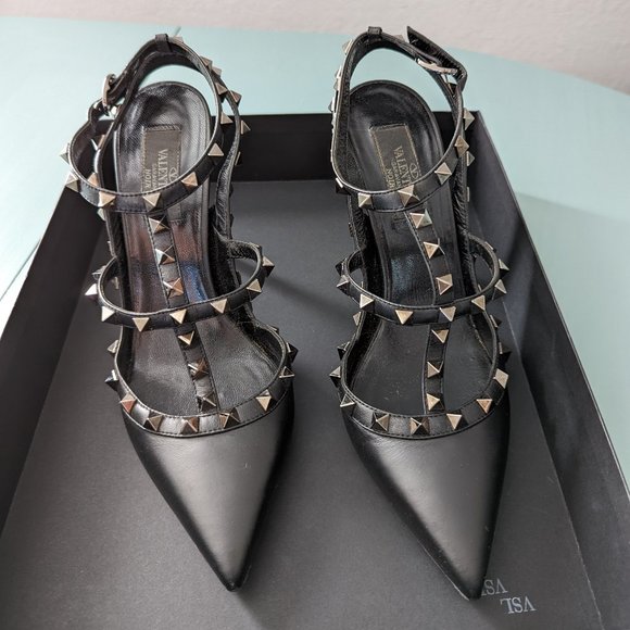 Valentino Garavani Shoes - Valentino Rockstud Noir heels